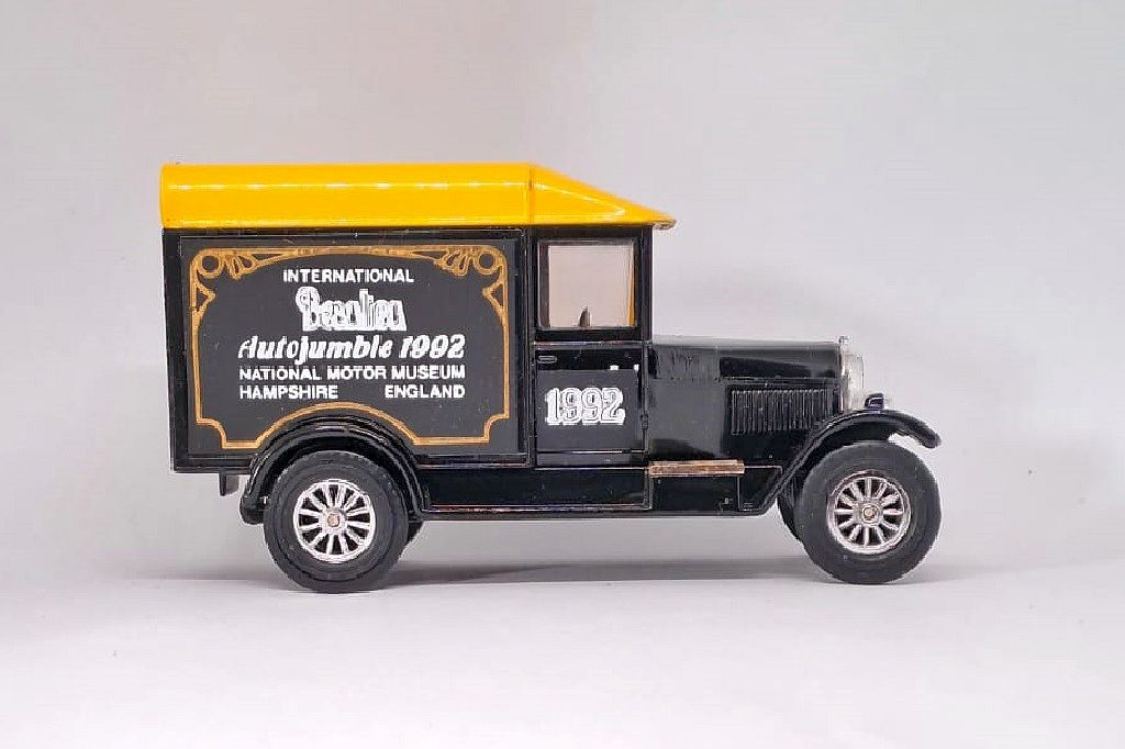 Autojumble 1992; 1929 Morris Cowley Van